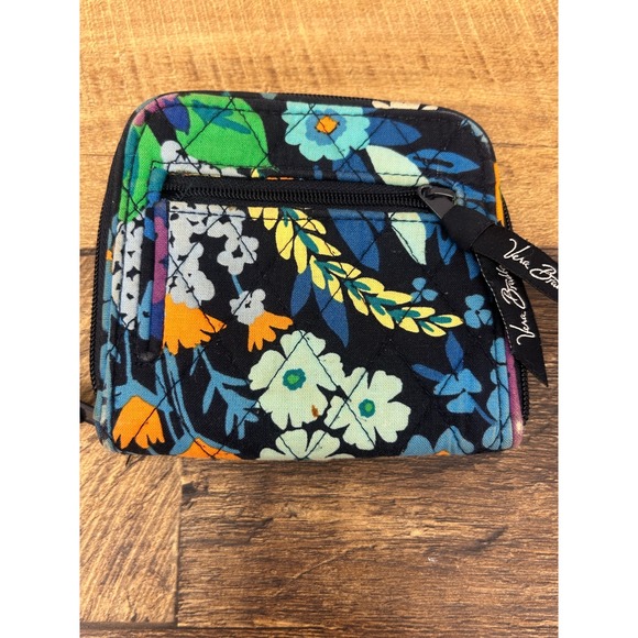 Vera Bradley Small Zip Around Wallet Black Floral Quilted Cotton ID Window - Picture 2 of 6